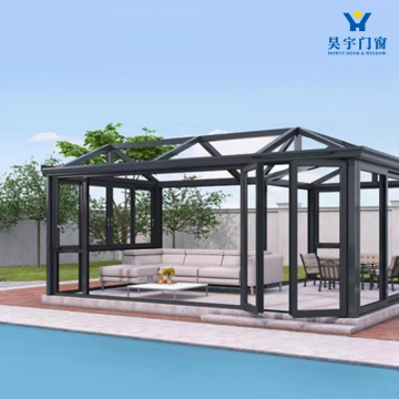 Стильное решение для наружного солярия с алюминиевой рамой