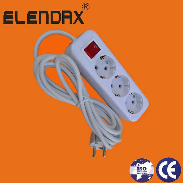 Strip Daya 3 Lubang dengan Ground & Switch E8003ES