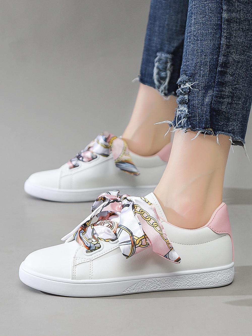 Colorful Lightweight Sneaker Fashion