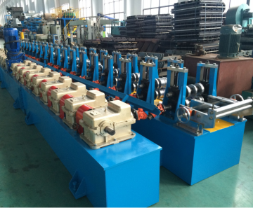 Storage racks roll forming machine