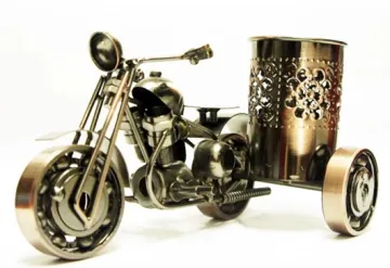 Metal Three-wheeled motorcycle Penholder model
