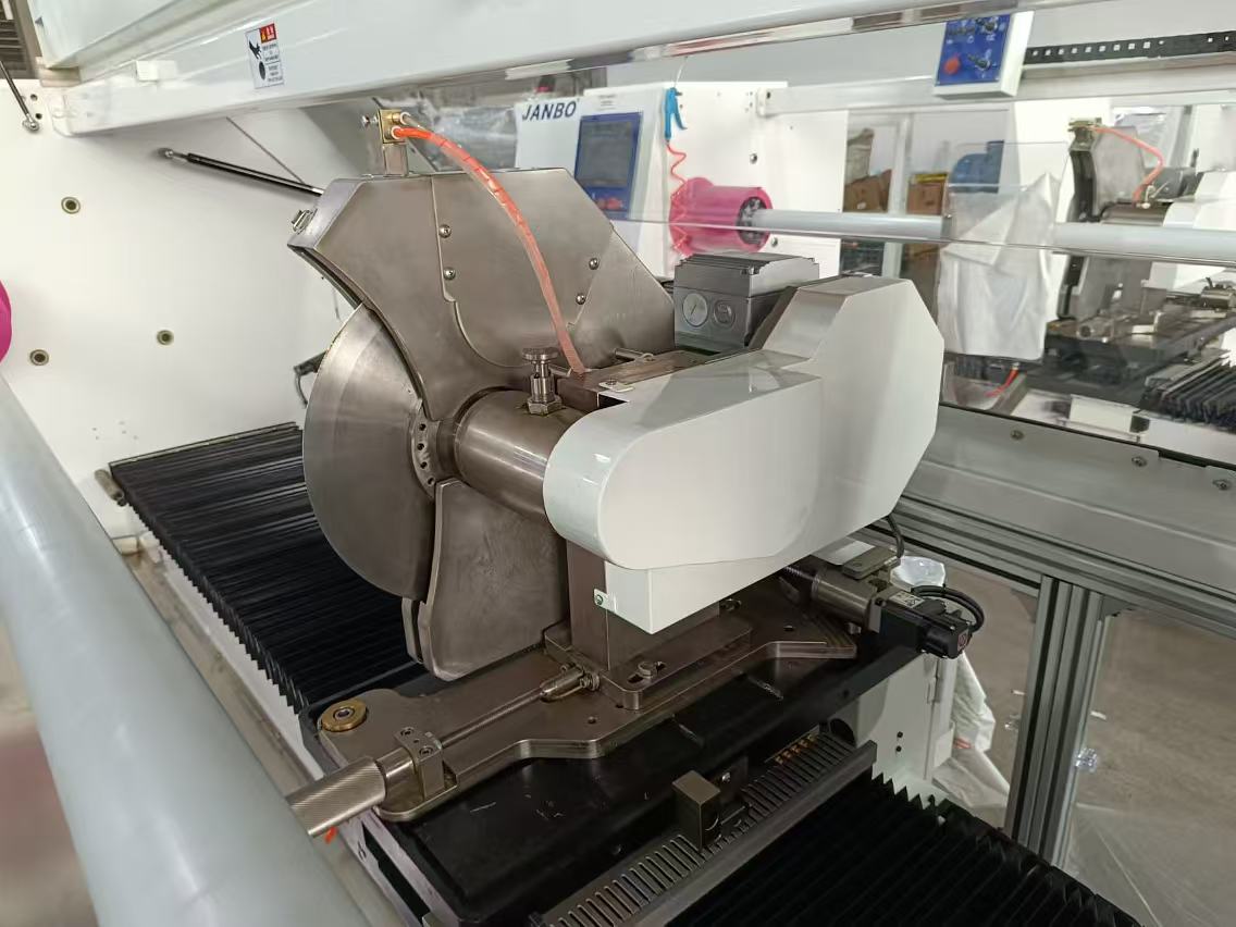 Single Shaft Cutting Machine