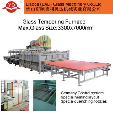 Glass tempering furnace
