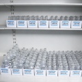 Caixa de armazenamento médico com divisor ajustável