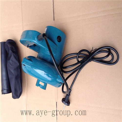 ELECTRIC BLOWER FOR CLEANING MACHINES