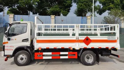4x2 Cylinder carrier truck of dangerous goods