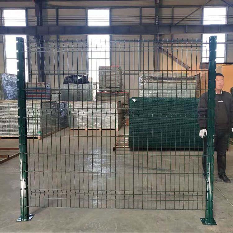 pvc coated triangle bending fence  panel