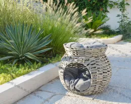 Pet chair for small cats and dogs