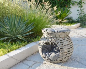 Pet chair for small cats and dogs