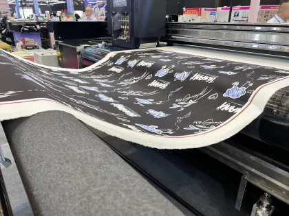 Tongda Pigment Ink Digital Printing Machine with RICOH Printhead for Textiles