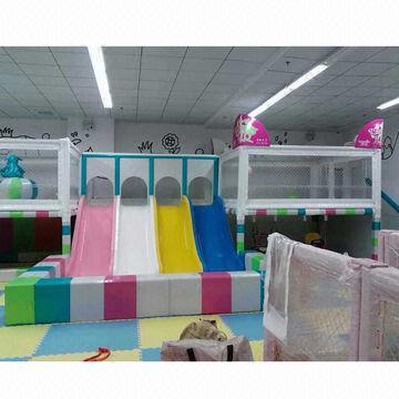 Children's indoor slide