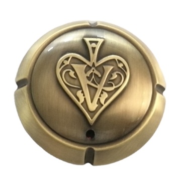Custom Metal Label and High-Quality Enamel Design Packages: Crafting Distinctive Solutions