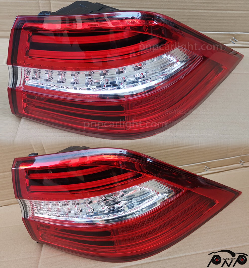 2012 Ml350 Tail Light