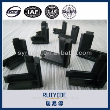 Plastic angle
