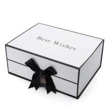 Custom Luxury Magnetic Packaging Boxes with Cotton Handle