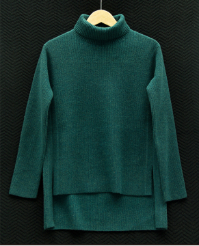 High-necked cashmere women's sweater