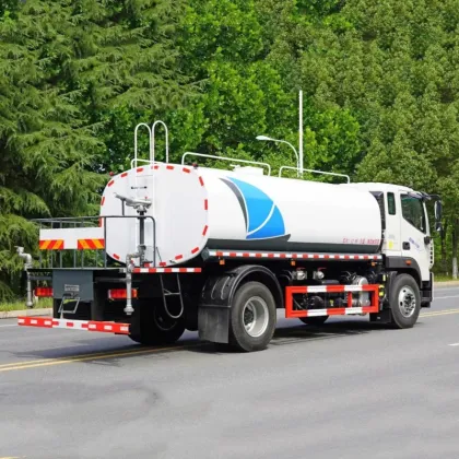 Foton Auman multifunctional sprinkler