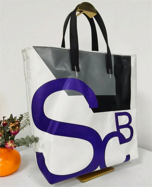 Customized eco-friendly waterproof PVC handbag