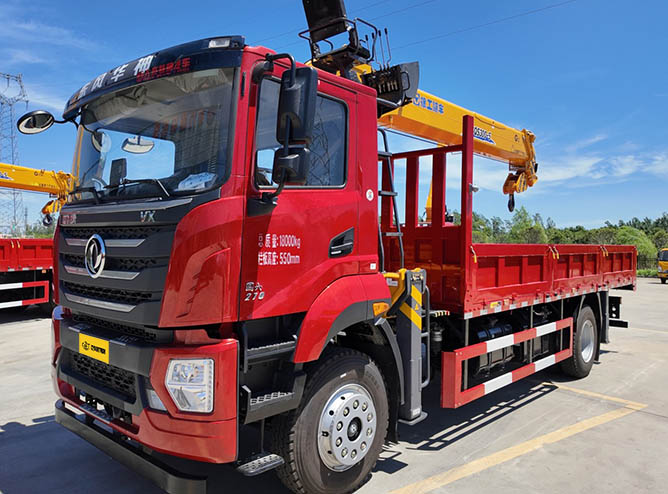 Dongfeng Huashen VX Truck Crane