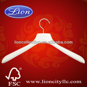 LEC-W5036 White Wide Shoulders Top Hanger