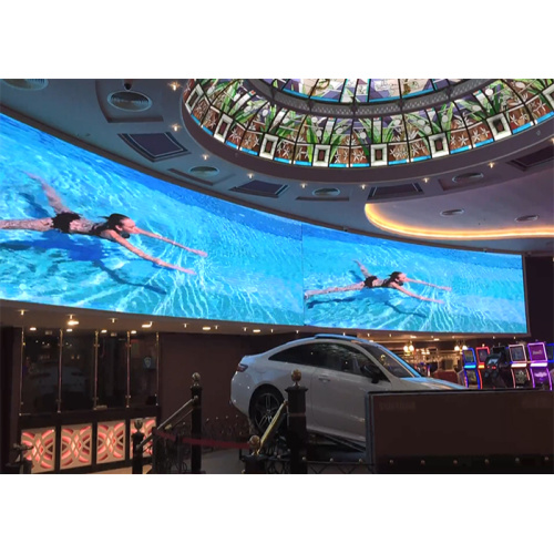 Indoor Curved LED Display with High Contrast Ratio
