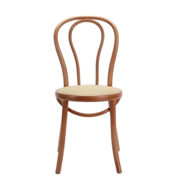 Sedia in legno in legno massiccio di alta qualità con sedile di rattan naturale