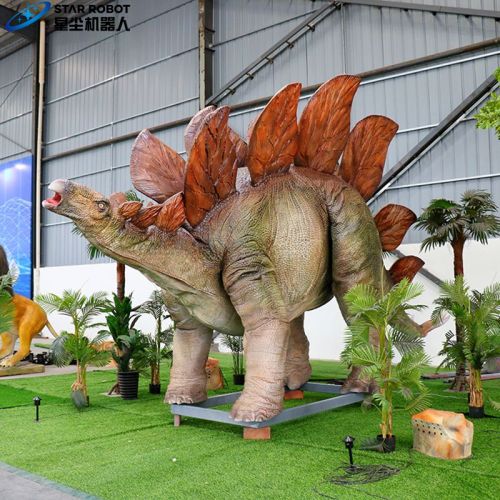 Robot stegosaurus berkualitas tinggi dengan fitur realistis
