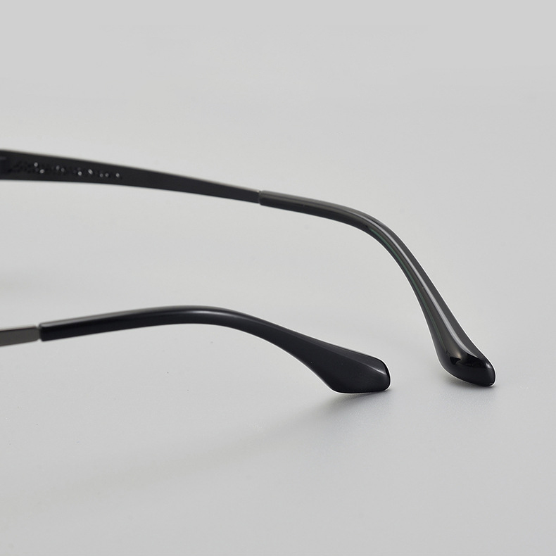 Men Design Titanium Eyewear