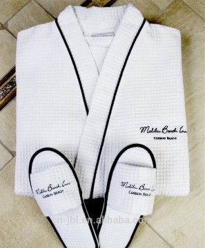 Best selling comfortable hotel bathrobe for hotels