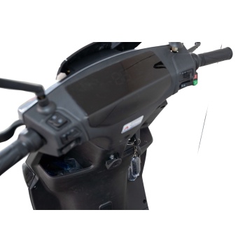Innovative Electric Scooter with Advanced Controls