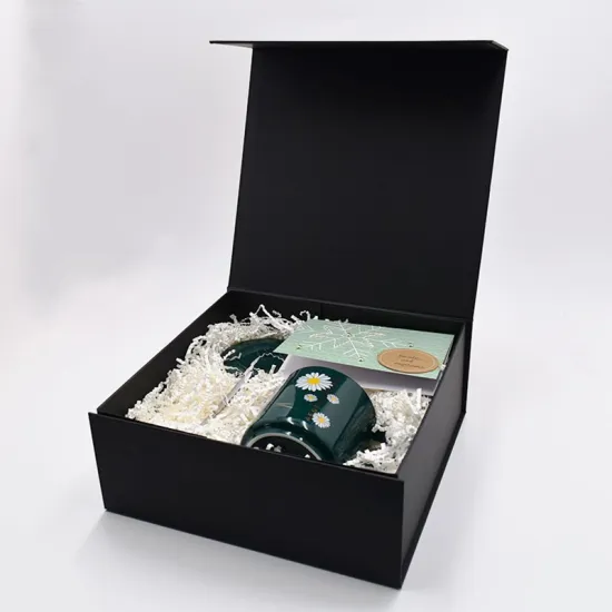Custom Logo Black Magnetic Folding Packaging Gift Box