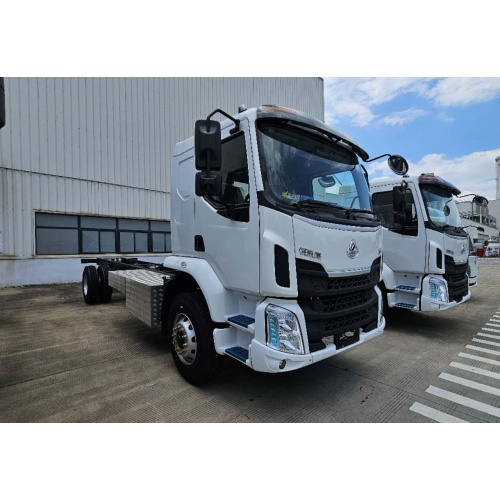 Dongfeng Liuzhou Motor의 새로운 Chenglong M3 200hp는 저렴한 가격으로 판매됩니다.