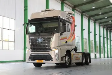 FAW Jiefang J7 Pioneer Edition 640HP 6X4 AMT Tractor Truck Pictures