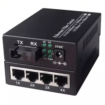 Konwerter mediów światłowodowych 1000m 4-portowy przełącznik POE z SFP