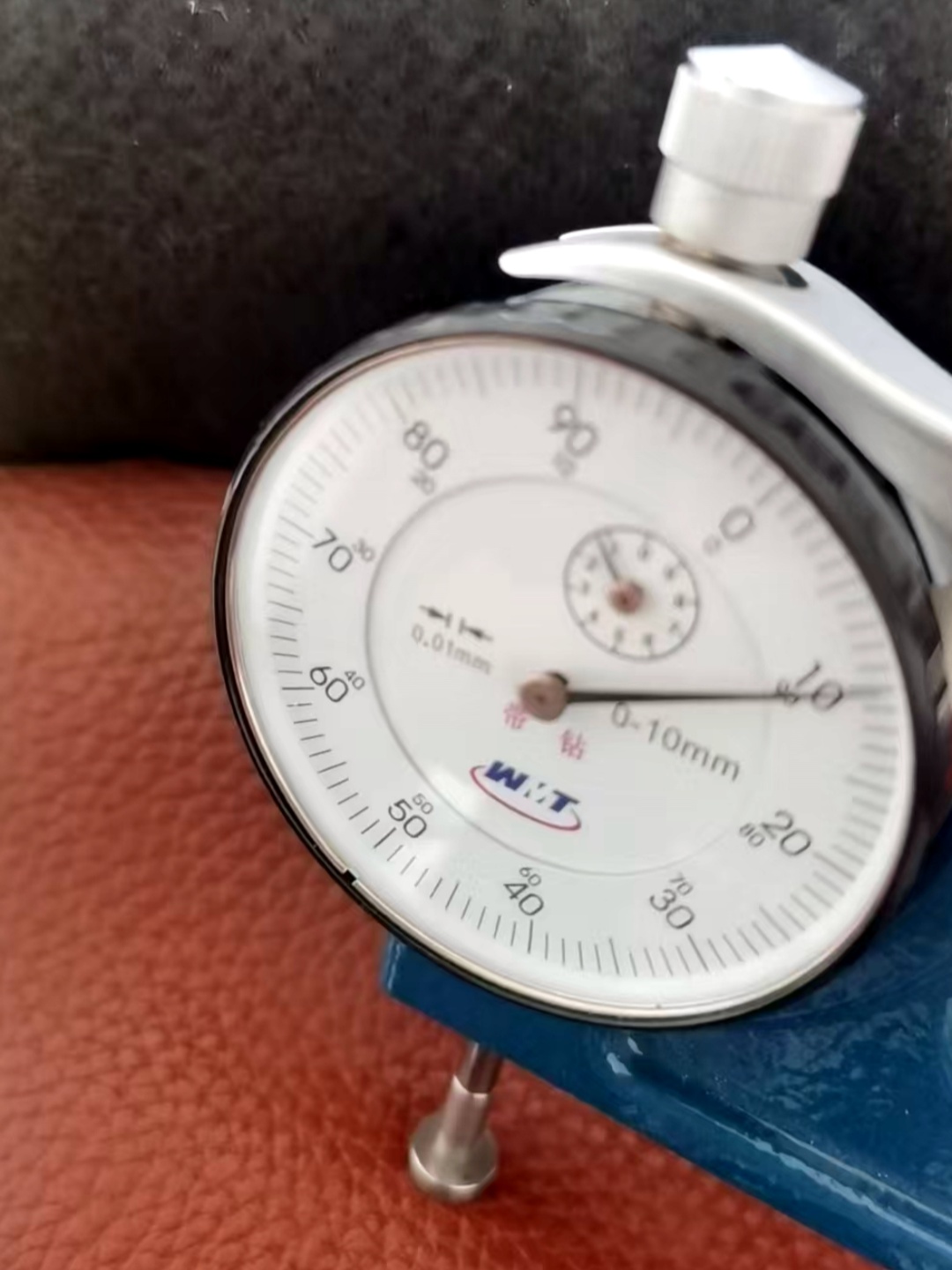 Amigável 0,75 mm de couro falso para projetos de estofamento