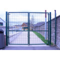 retractable fence gate