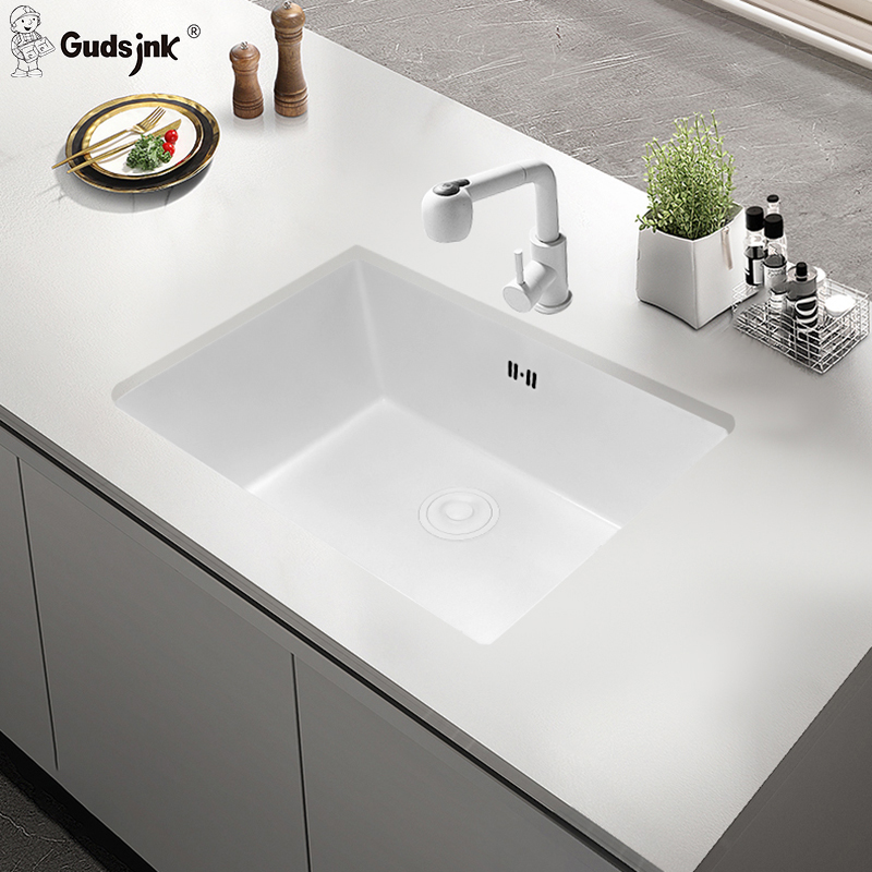 stainless steel kitchen sink