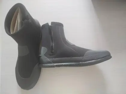 Black OEM neoprene waterproof diving shoes diving boots
