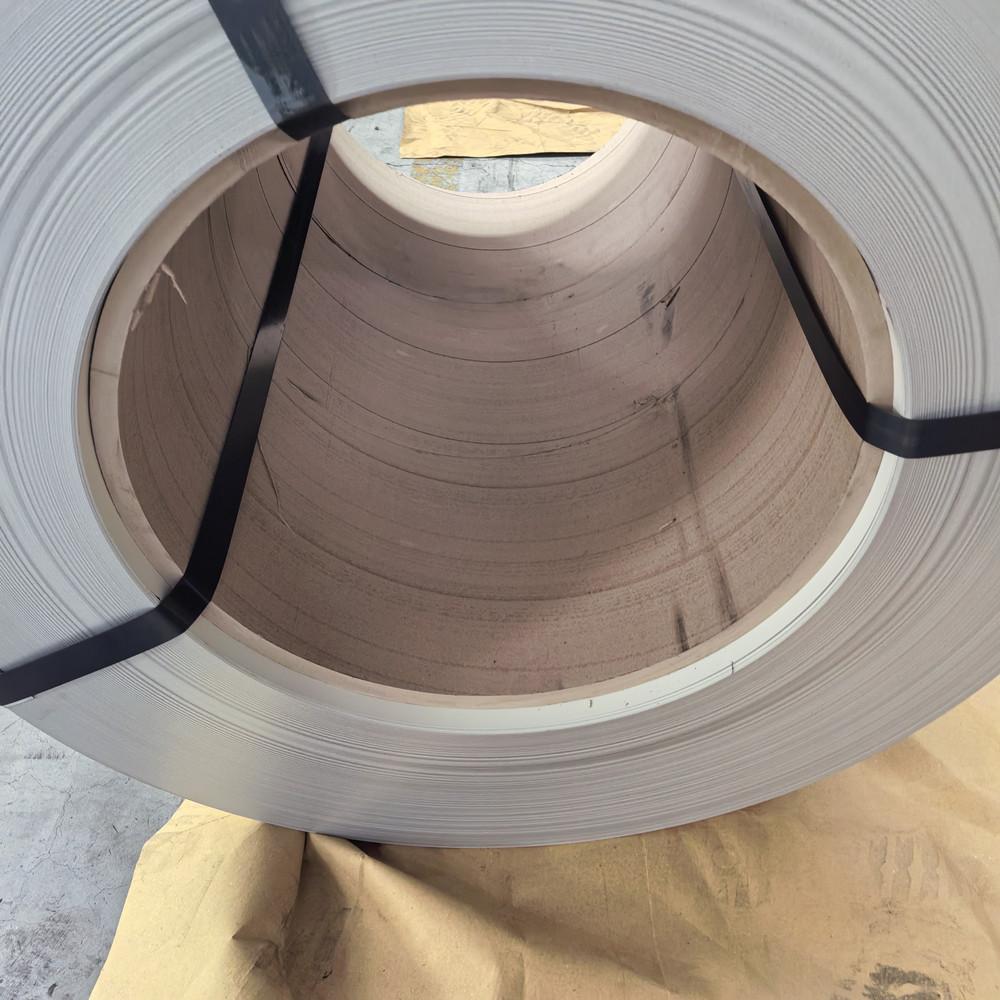 Coil-coated flat steel