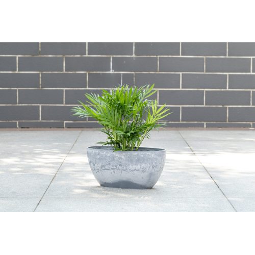 Vaso de flores moderno com contorno irregular