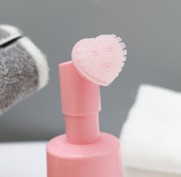 42 mm 43 mm benutzerdefinierte Kunststoff -Mousse -Schaumstoffpumpe mit Silikonbürste zum Reiniger