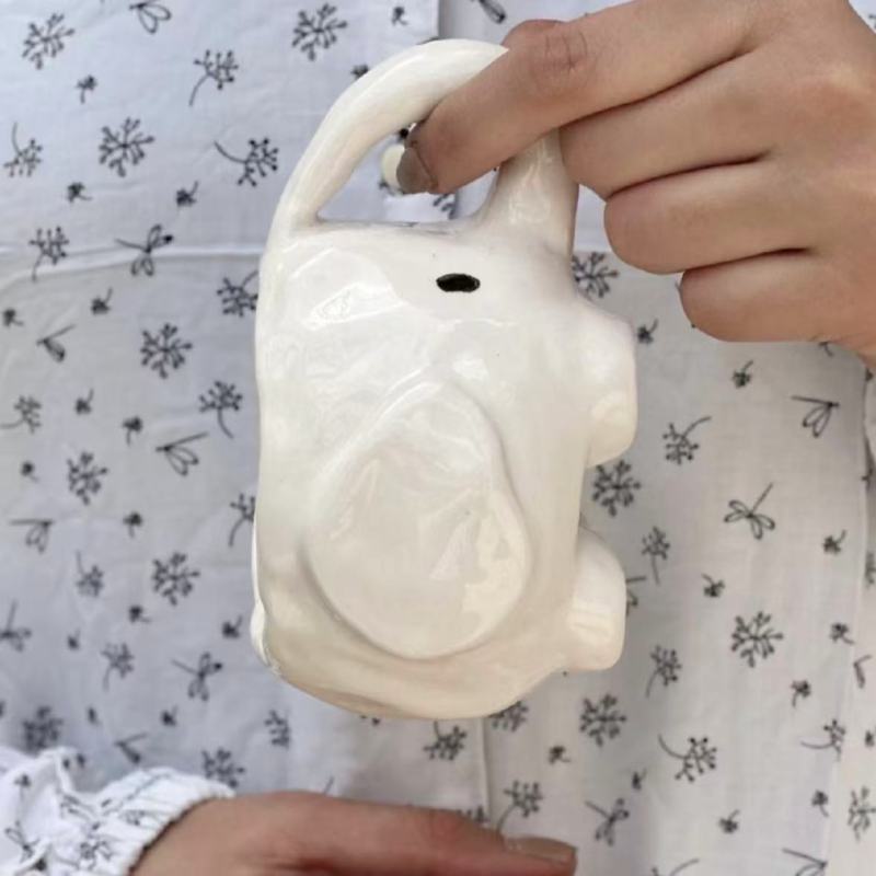 Creative Elephant-Shaped Mug for Unique Coffee Experience