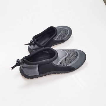 Wholesale Men's and Women's Outdoor Hiking and Water Sports Shoes
