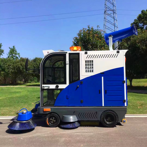 Электрический грузовик Ченг Ли с туманной пушкой