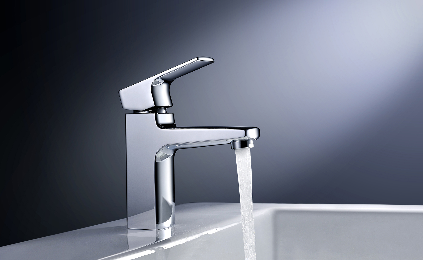 chrome and brass bathroom faucets