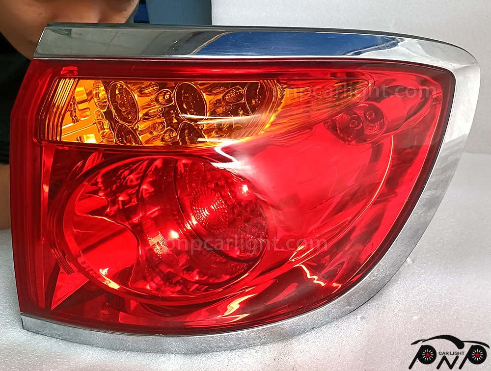 Buick Enclave Tail Light