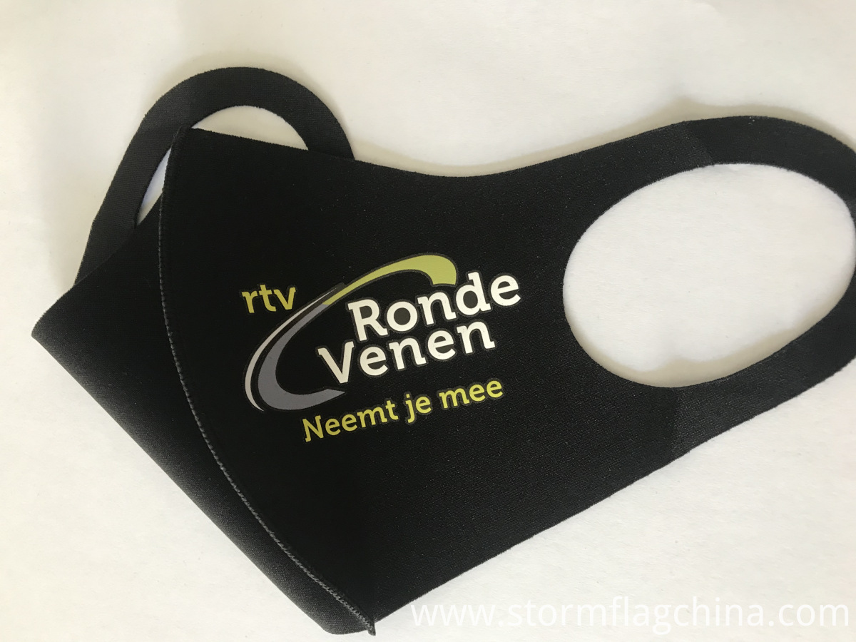 Mouth mask with print