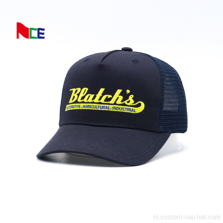 Yellow Borduursel Logo Marineblauw Mesh Trucker Hoed