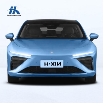 2024 NETA S Supercar: Sudenici elettrici e Utilivano colpi di stato a quattro porte con porte a forbice