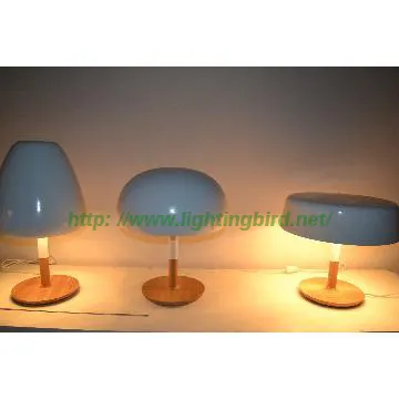A set of small wooden table lamp lighting/wood lamp